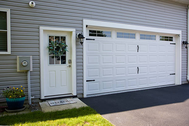 24/7 Emergency Garage Door Panel Replacement experts in Hancock, MD